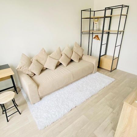 Charmant Studio Calme, Proche La Defense & Paris ลากาแร็น-โกลงบ์ ภายนอก รูปภาพ